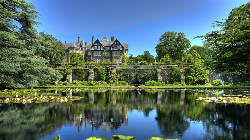 places to stay with a garden